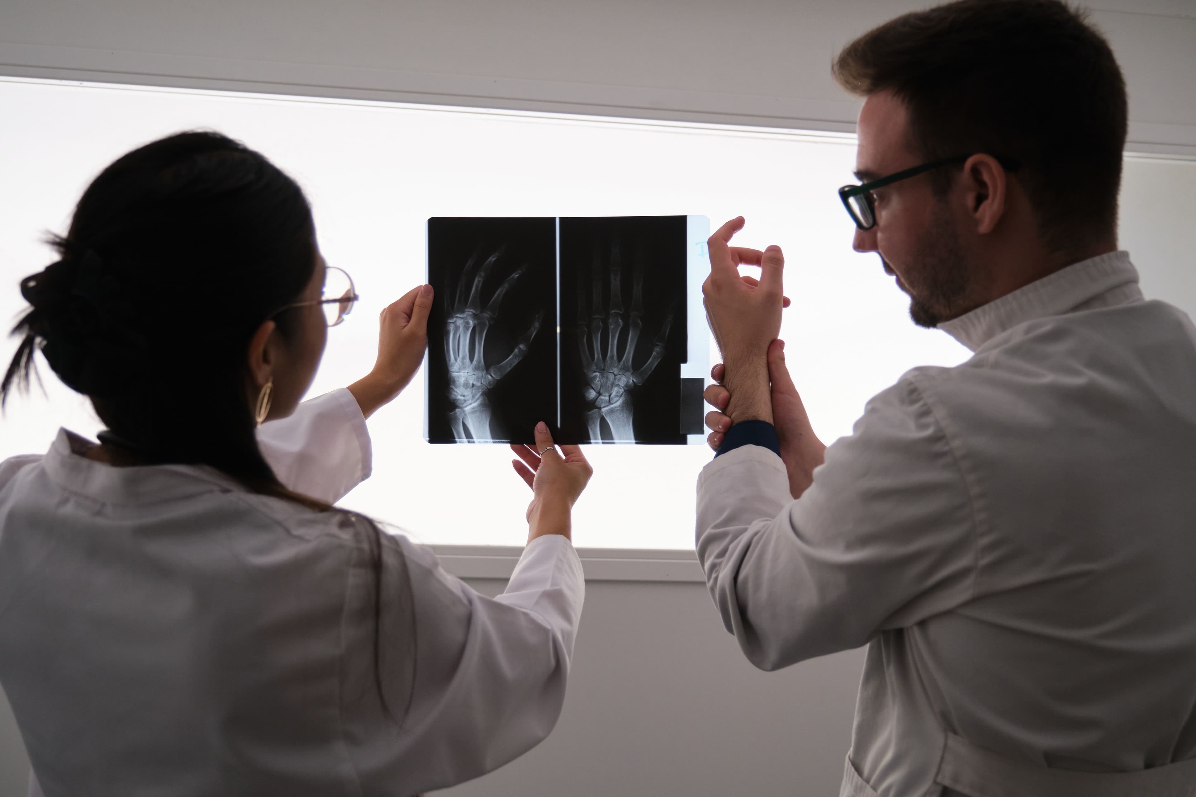 Doctors reviewing X-ray